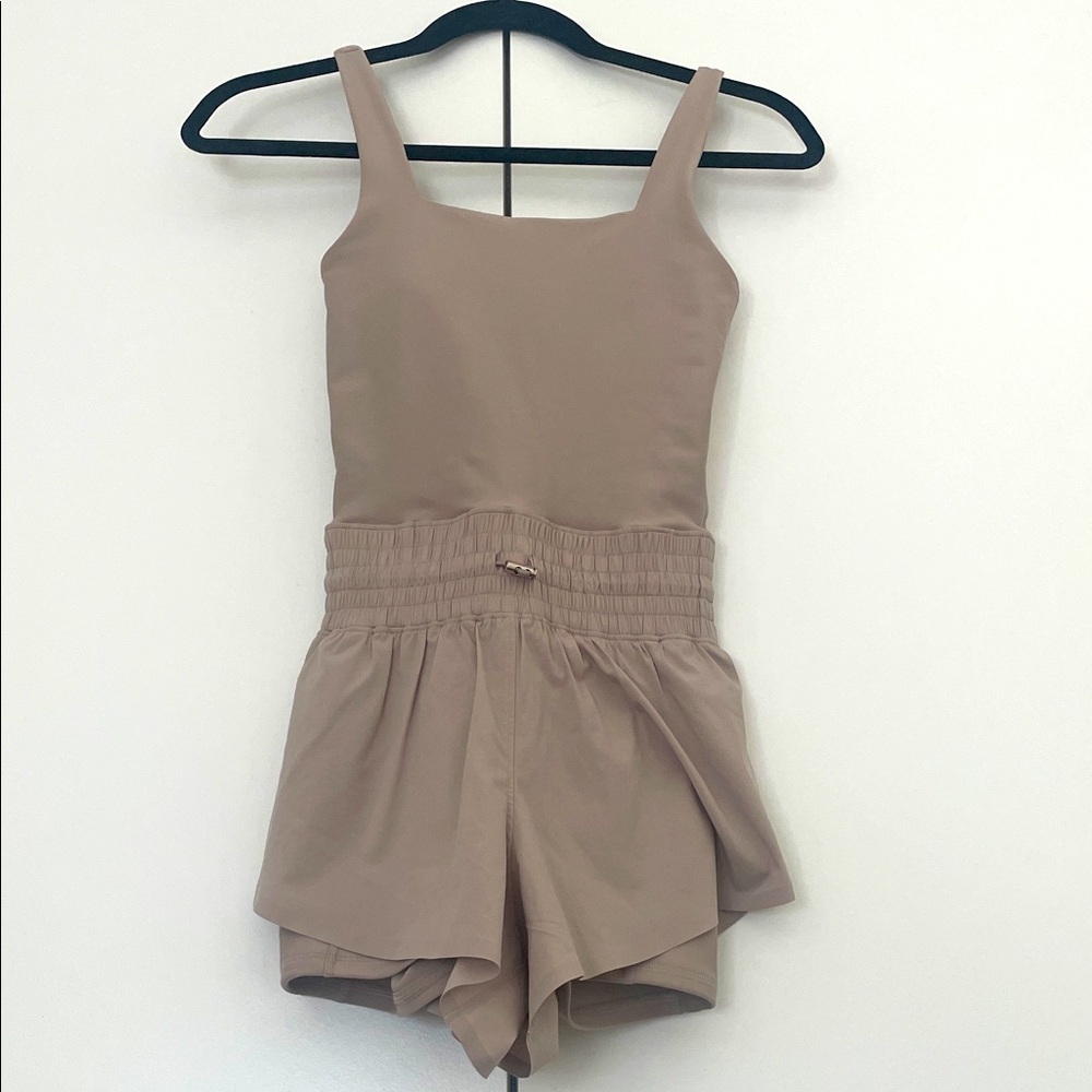 NEVER WORN Abercrombie & Fitch Women's Tan Romper